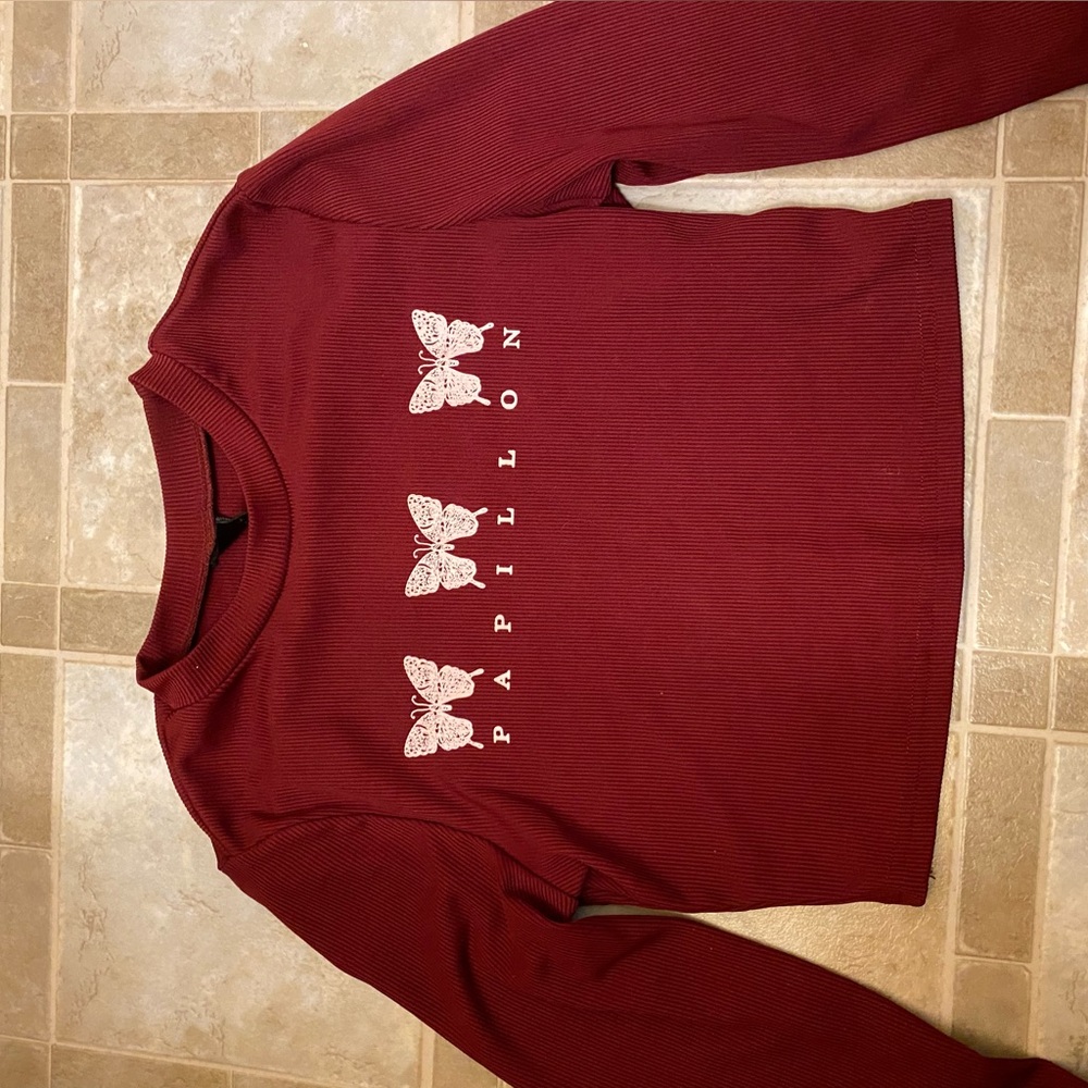 Long sleeve crop top